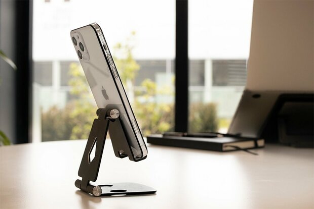 Mobiparts Phone Stand Holder Metal maat M - Zwart