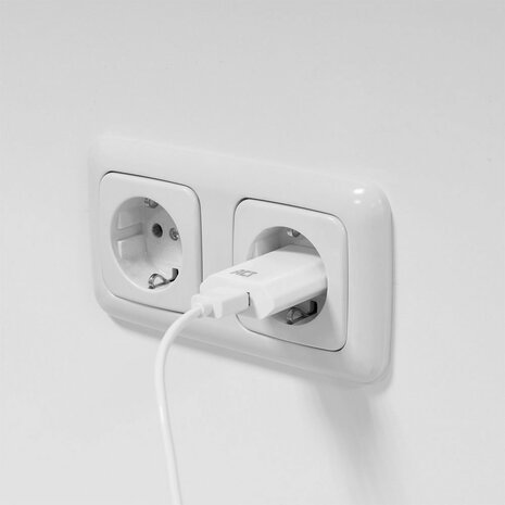 ACT AC2105 oplader voor mobiele apparatuur Wit Binnen